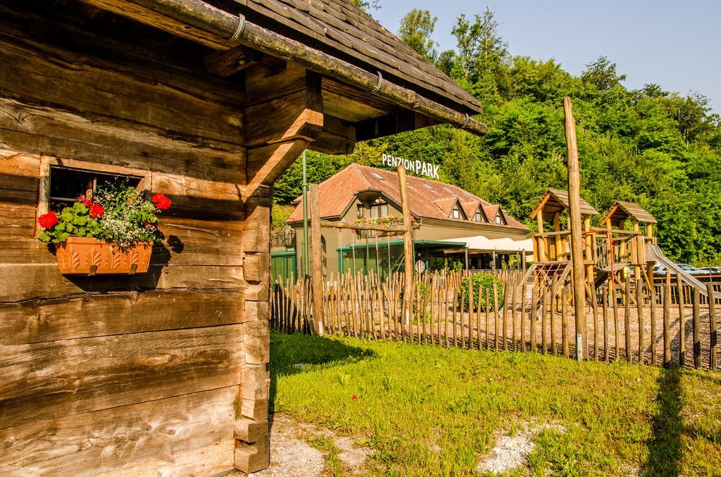 Penzion Park Bed and Breakfast Laško Exterior foto